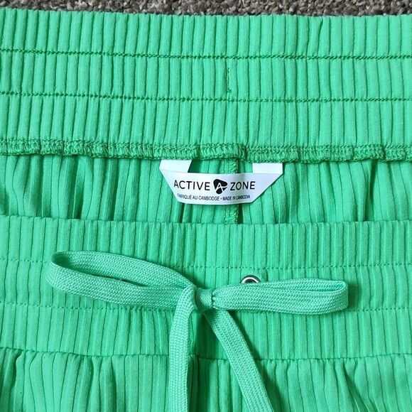 Women's New With Tag Active Zone Size 3X Green Ribbed Shorts - Picture 12 of 16